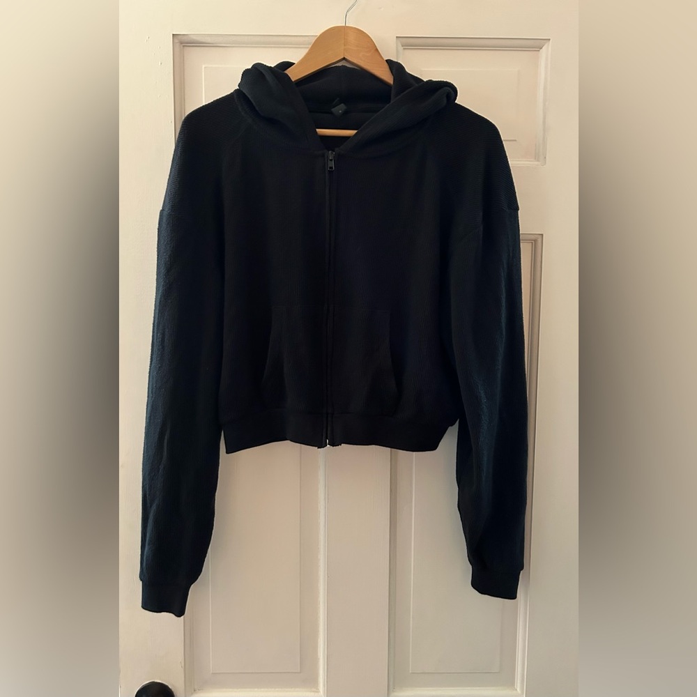 SKIMS Kim Kardashian Black Waffle Hoodie Cropped Zip Front Jacket XL